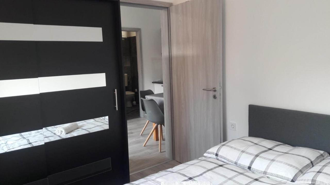 Mohacs Apartman Eksteriør bilde